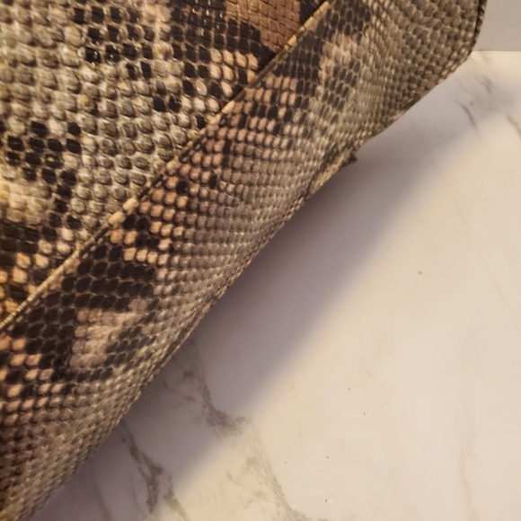 Snakeskin With Ruffles Shoulder Bag By Nicole Miller - Picture 7 of 9